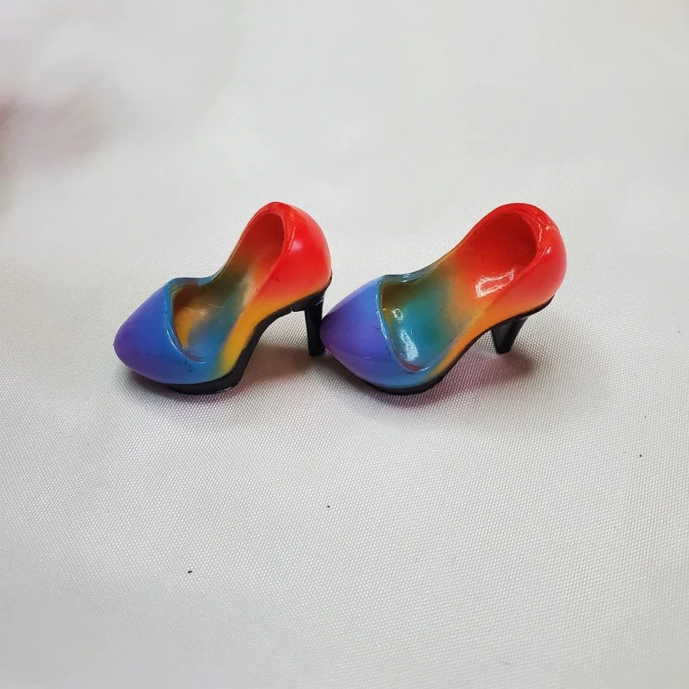 Rainbow High Doll Kia Hart Special‎ Edition Rainbow High Heels Fashions Shoes